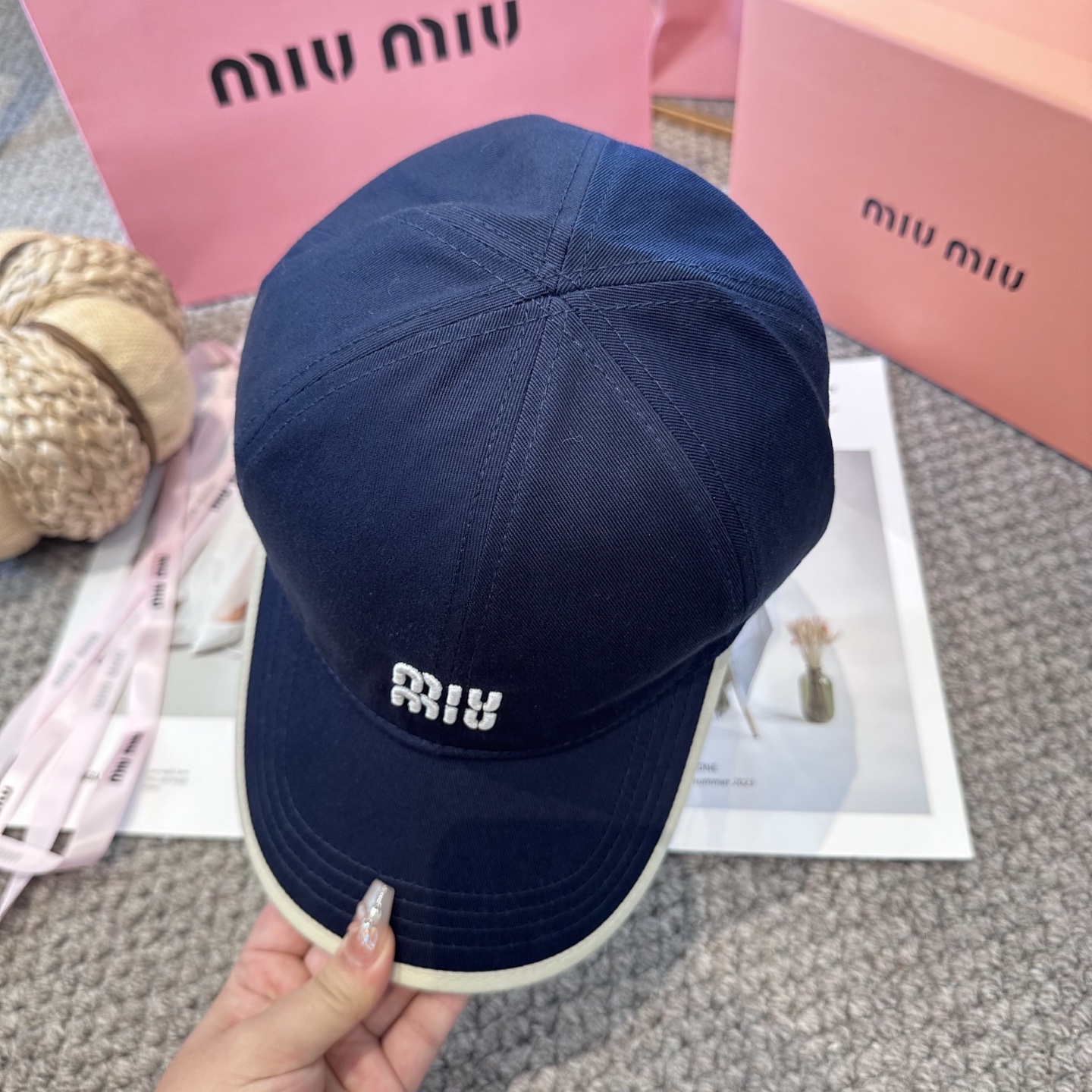   谬谬miumiu 原单 新款棒球帽，正品开模订制，原版做工细致质量超赞！6色