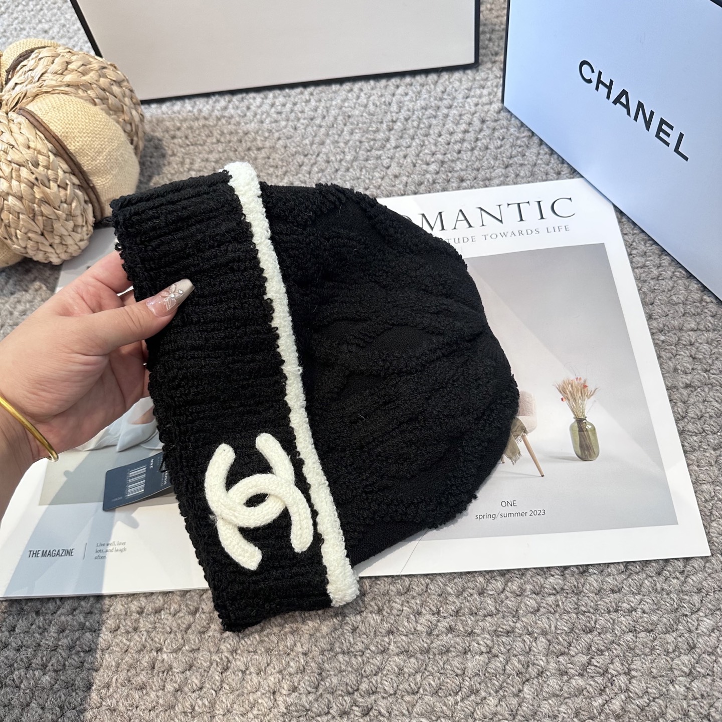  Chanel官网品质香奈儿秋冬网红时尚博主推荐款毛线帽，小红书爆款，手感超柔软舒适的针织线帽，弹性极佳