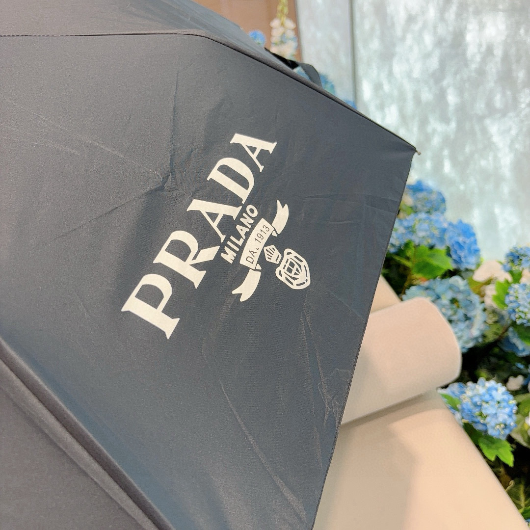   PRADA（普拉达）素色系列 奢华时尚单品 原单代工级品质 选用铝合金+玻纤 抗风雨性能佳 一键自动