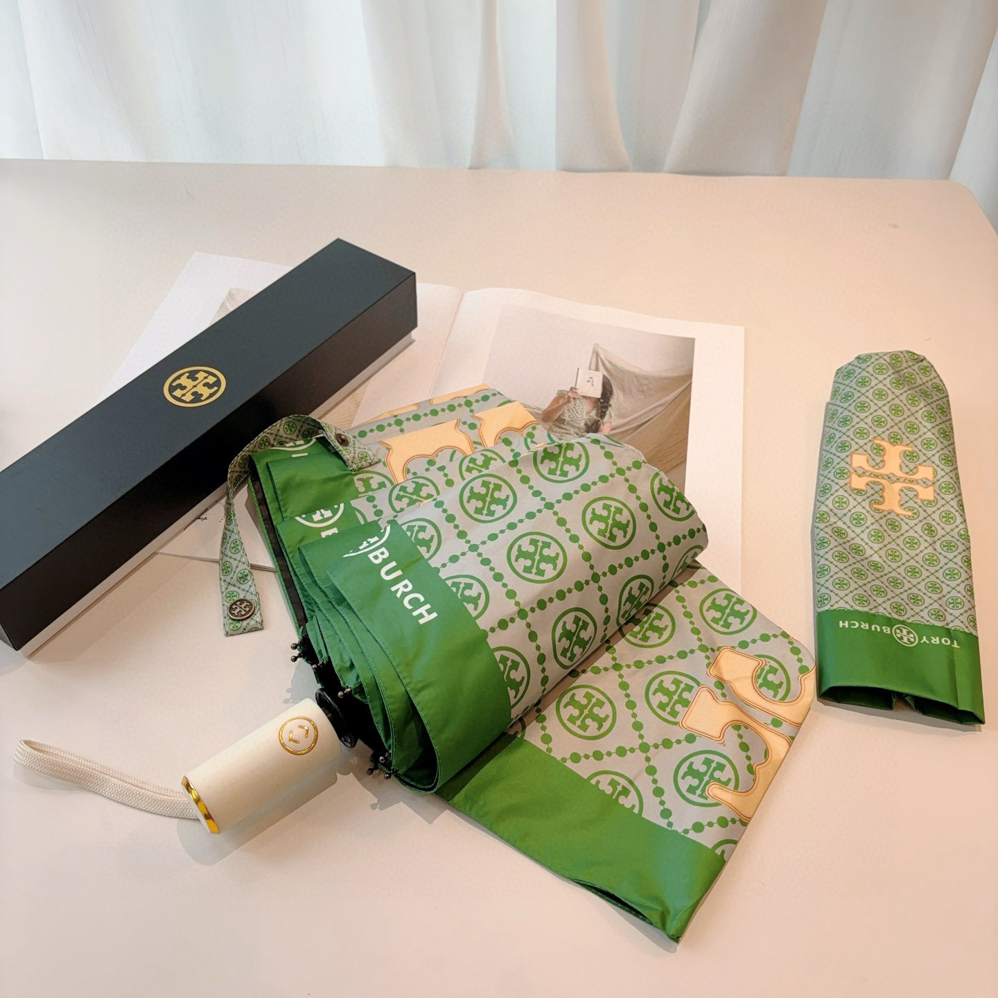  Tory Burch（托里伯奇）三折全自动开收黑胶遮阳防晒 UV晴雨伞 缩骨遮雨伞玫瑰玫瑰独家首发！给