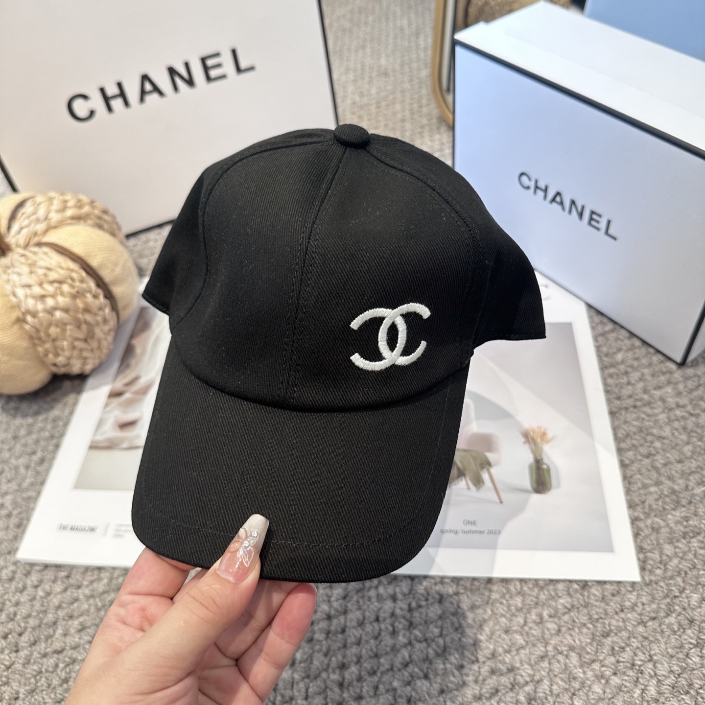 CHANEL香奈儿 新款别针内花 简约刺绣logo棒球帽，新款出货，大牌款超好搭配，赶紧入手！3色