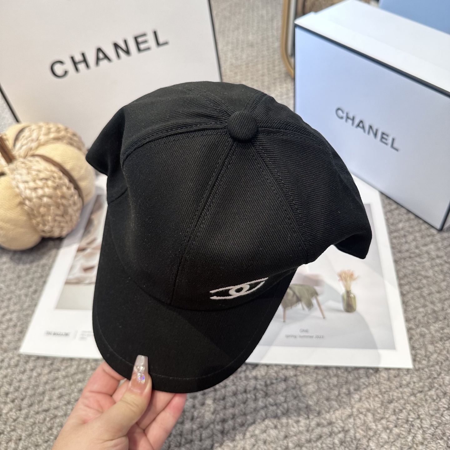 CHANEL香奈儿 新款别针内花 简约刺绣logo棒球帽，新款出货，大牌款超好搭配，赶紧入手！3色