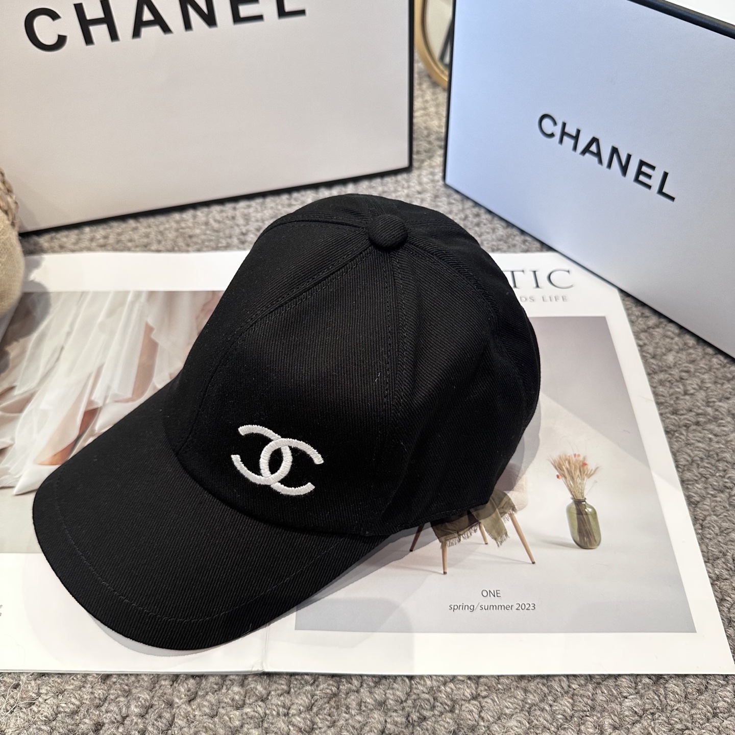 CHANEL香奈儿 新款别针内花 简约刺绣logo棒球帽，新款出货，大牌款超好搭配，赶紧入手！3色
