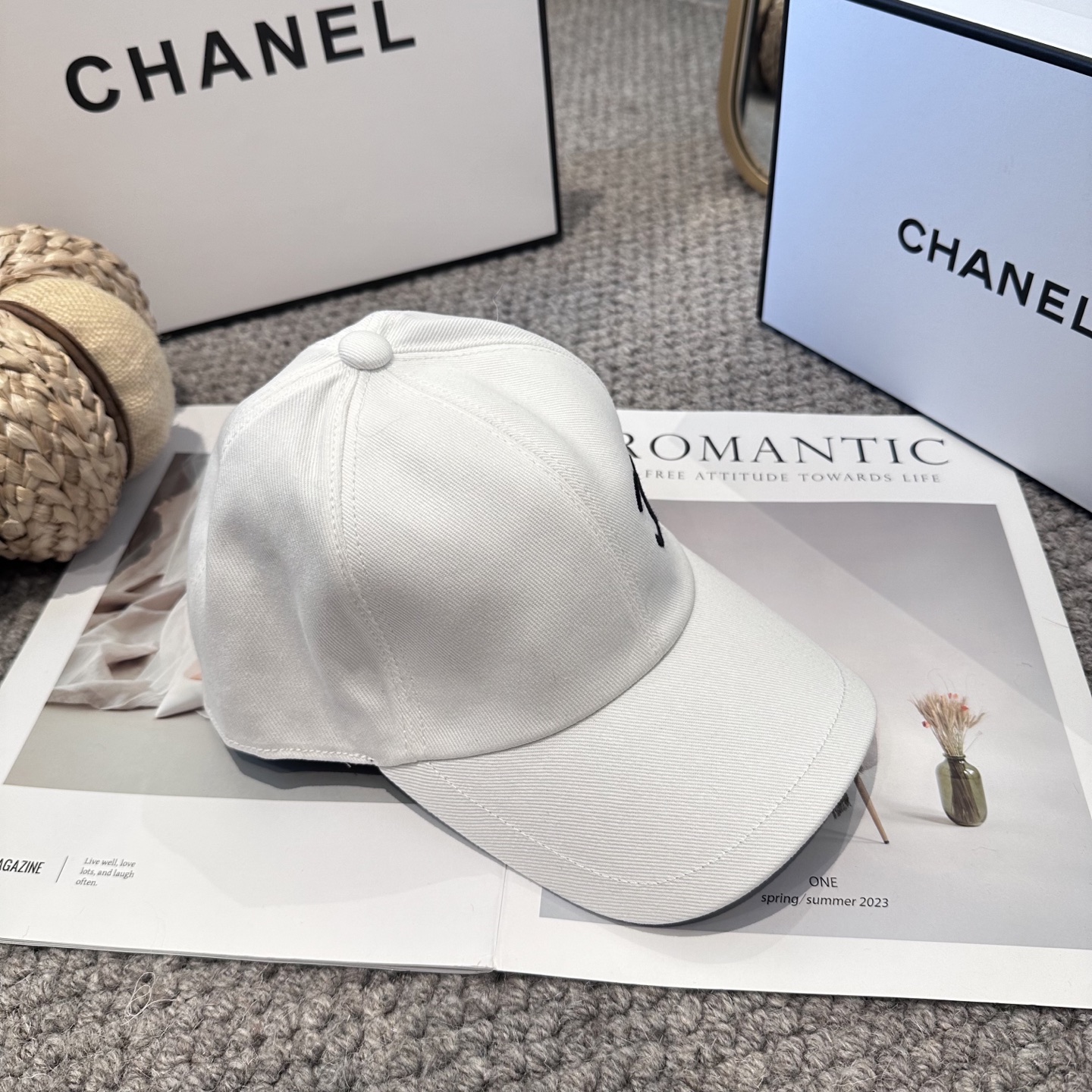 CHANEL香奈儿 新款别针内花 简约刺绣logo棒球帽，新款出货，大牌款超好搭配，赶紧入手！3色