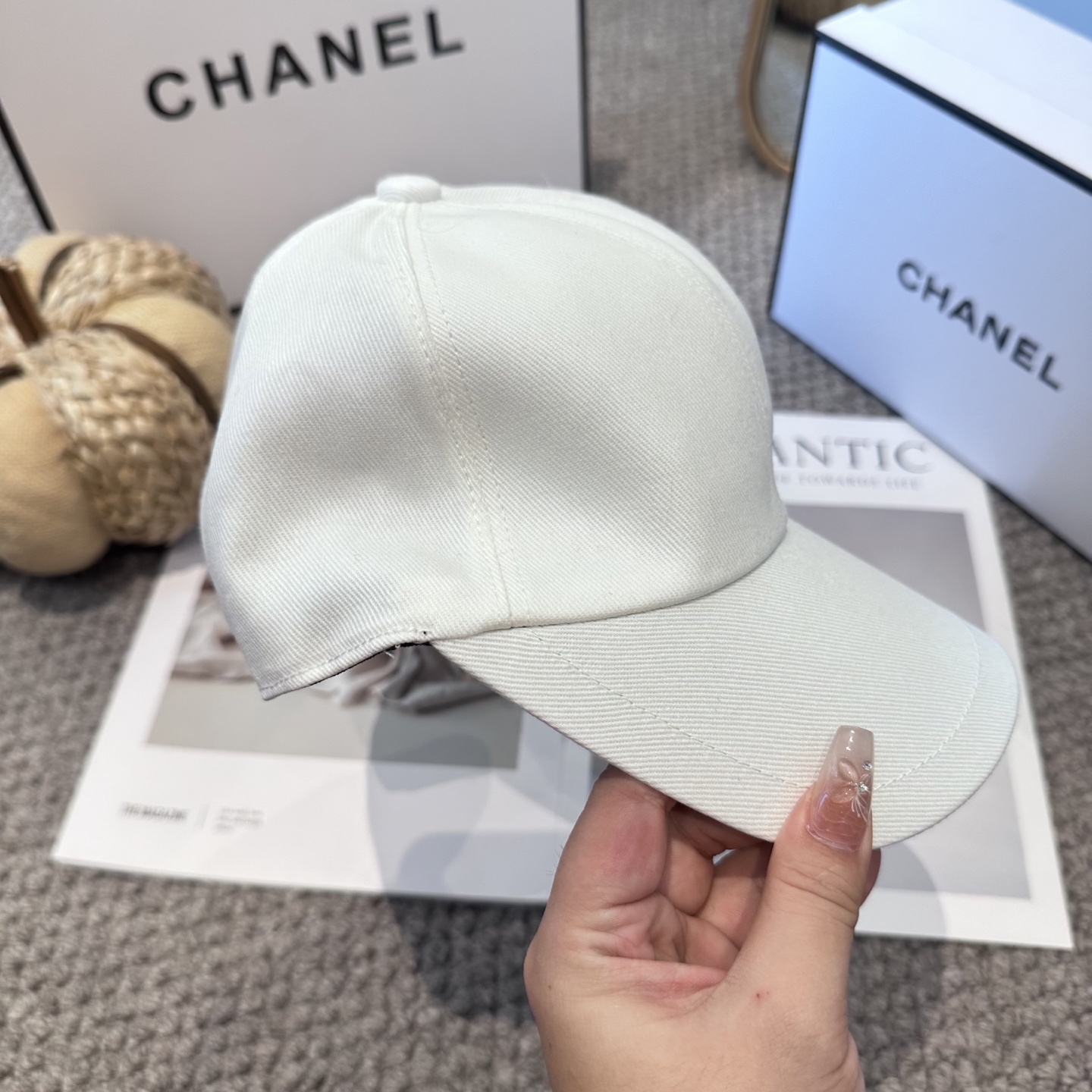 CHANEL香奈儿 新款别针内花 简约刺绣logo棒球帽，新款出货，大牌款超好搭配，赶紧入手！3色