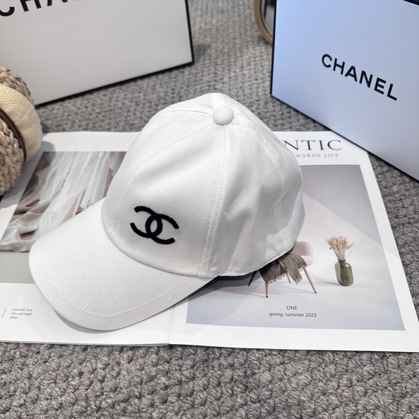 CHANEL香奈儿 新款别针内花 简约刺绣logo棒球帽，新款出货，大牌款超好搭配，赶紧入手！3色