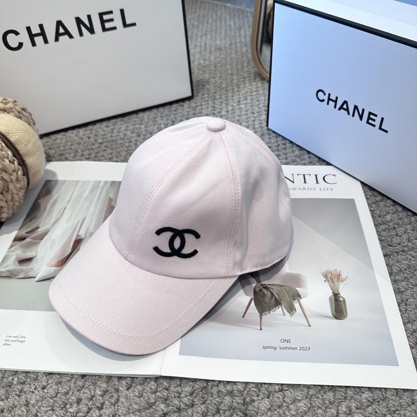 CHANEL香奈儿 新款别针内花 简约刺绣logo棒球帽，新款出货，大牌款超好搭配，赶紧入手！3色