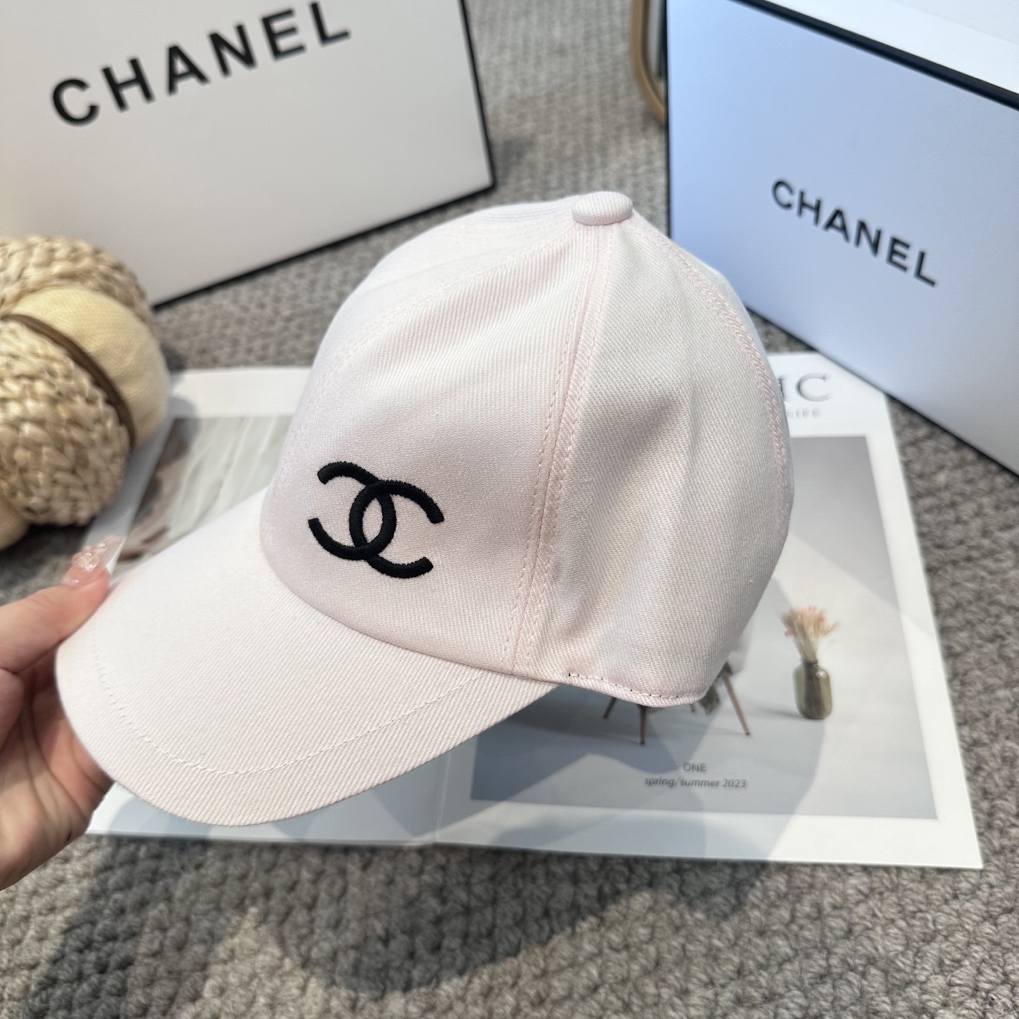 CHANEL香奈儿 新款别针内花 简约刺绣logo棒球帽，新款出货，大牌款超好搭配，赶紧入手！3色
