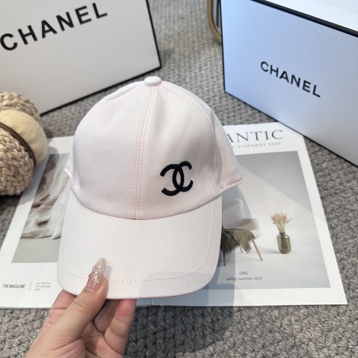 CHANEL香奈儿 新款别针内花 简约刺绣logo棒球帽，新款出货，大牌款超好搭配，赶紧入手！3色