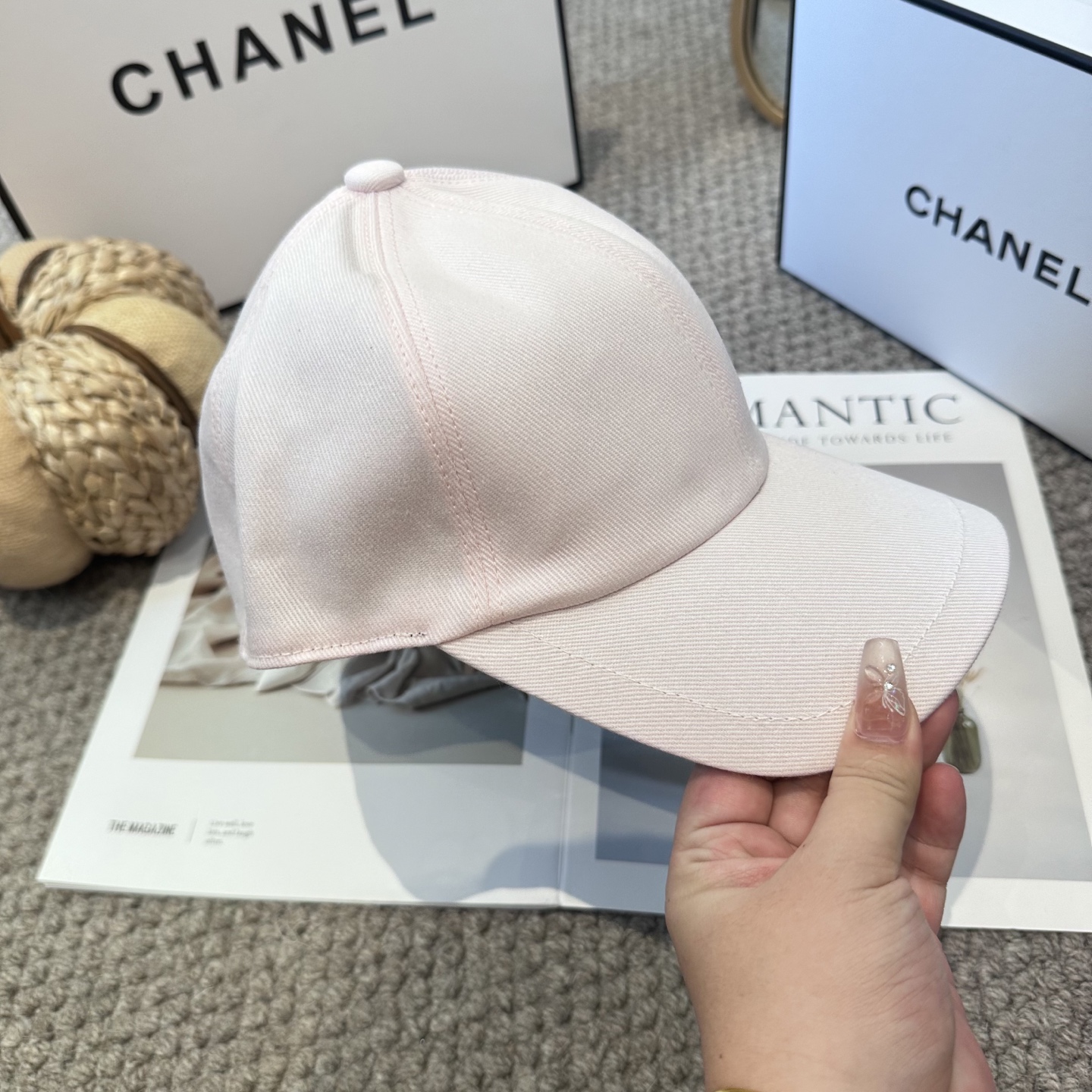 CHANEL香奈儿 新款别针内花 简约刺绣logo棒球帽，新款出货，大牌款超好搭配，赶紧入手！3色