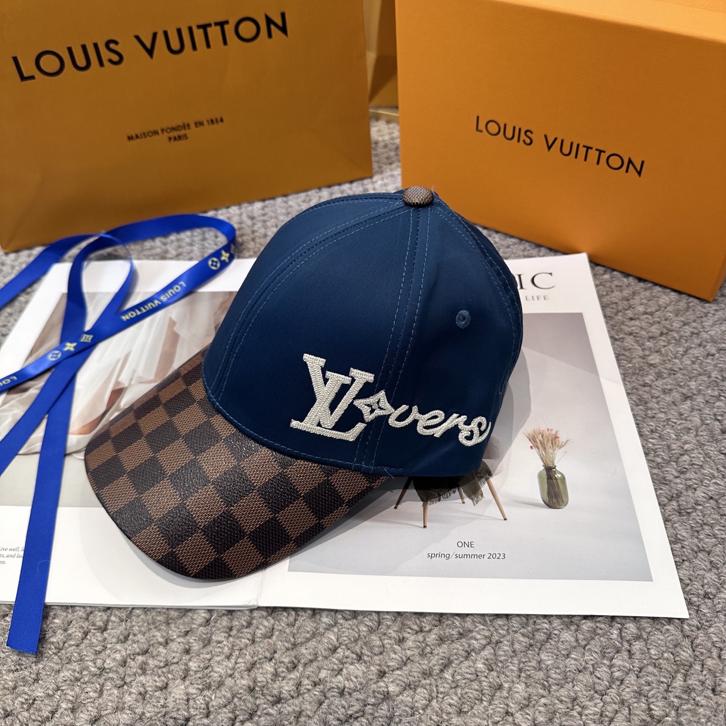 🧢路易威登棒球帽 LouisVuitton😍新款棋盘格棒球帽，重工打造♥️高端大气，百搭款🤗男女通用！