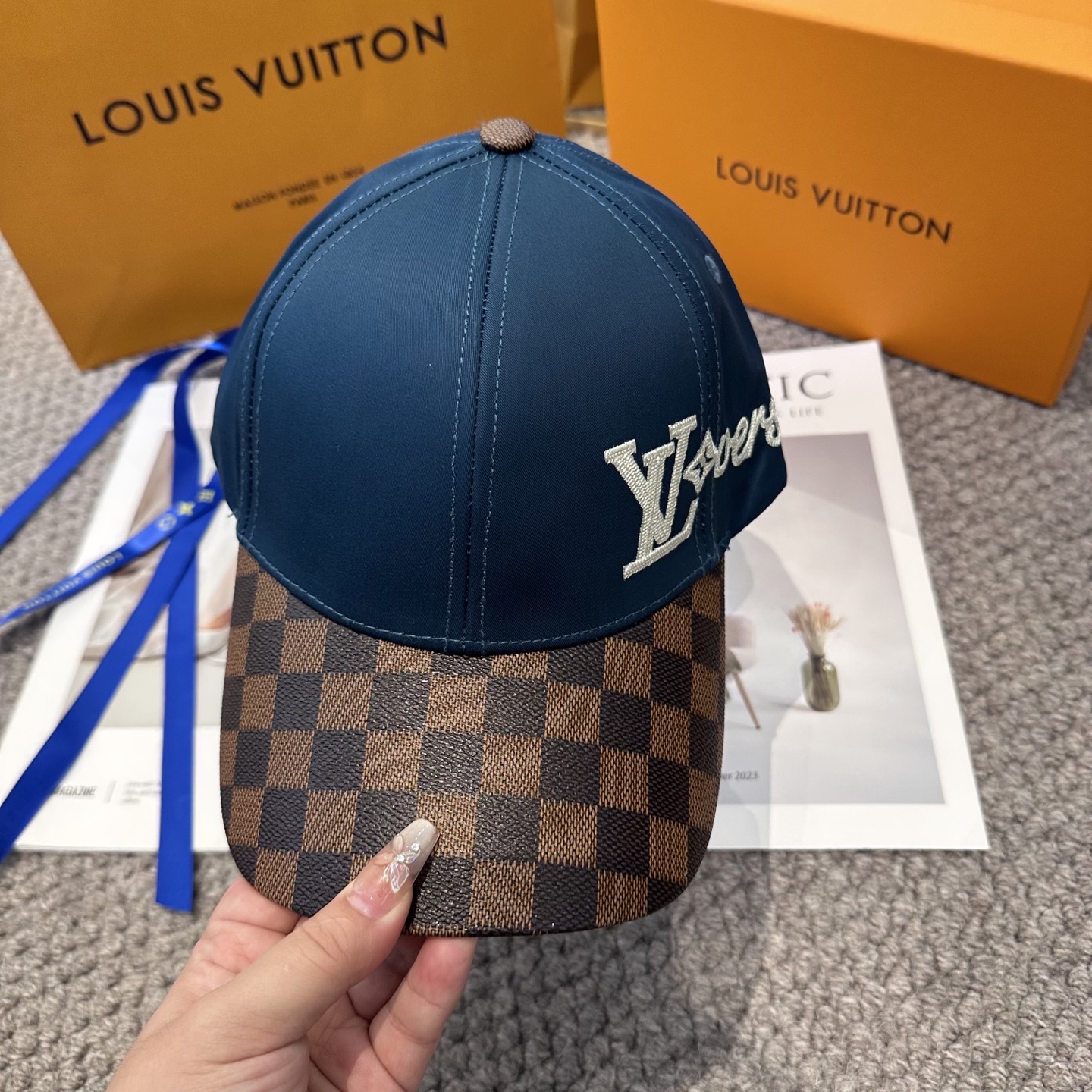 🧢路易威登棒球帽 LouisVuitton😍新款棋盘格棒球帽，重工打造♥️高端大气，百搭款🤗男女通用！