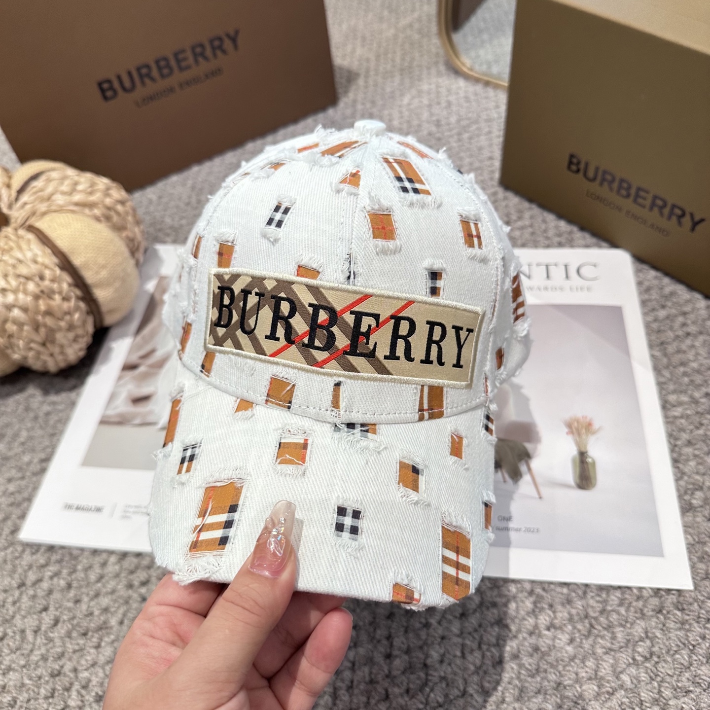  巴宝莉BURBERRY官网同步上线 韩版新款英伦风定制款11原单品质 男女通用棒球帽 美邦工艺 高版品