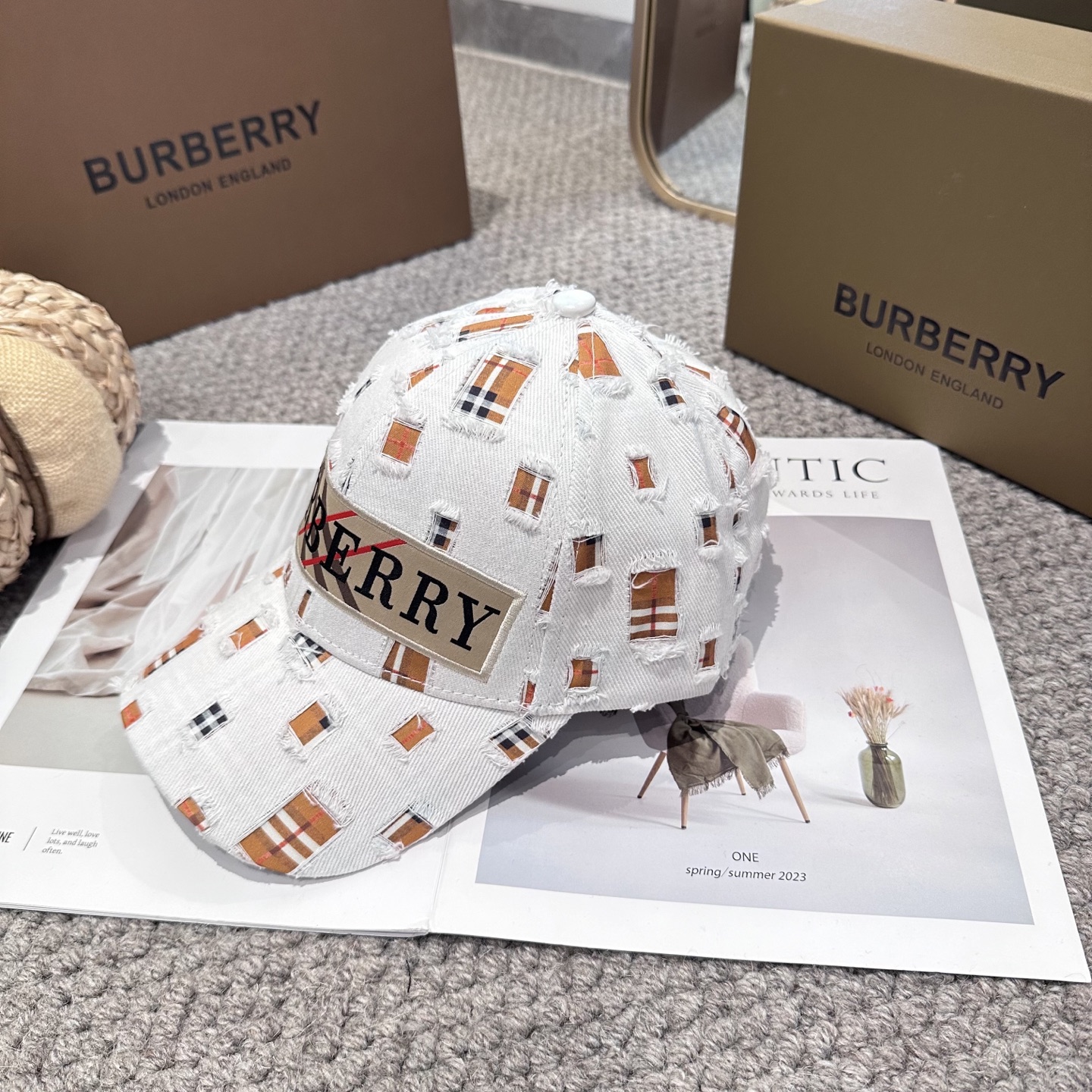  巴宝莉BURBERRY官网同步上线 韩版新款英伦风定制款11原单品质 男女通用棒球帽 美邦工艺 高版品