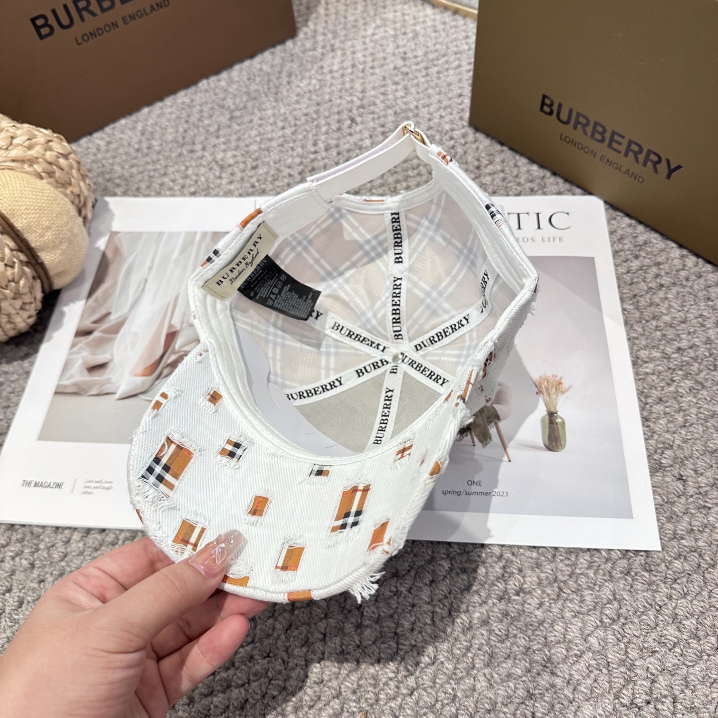  巴宝莉BURBERRY官网同步上线 韩版新款英伦风定制款11原单品质 男女通用棒球帽 美邦工艺 高版品