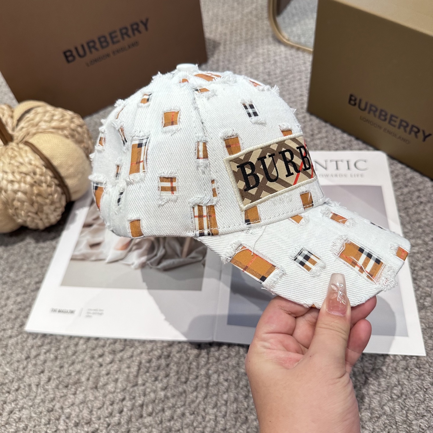  巴宝莉BURBERRY官网同步上线 韩版新款英伦风定制款11原单品质 男女通用棒球帽 美邦工艺 高版品