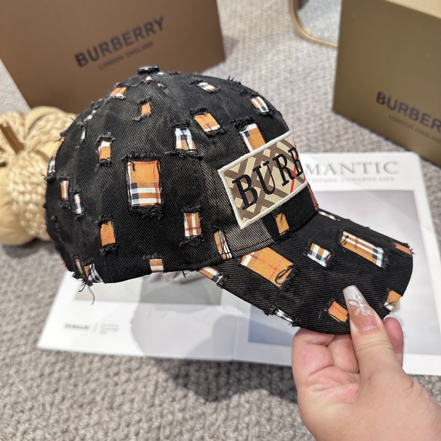  巴宝莉BURBERRY官网同步上线 韩版新款英伦风定制款11原单品质 男女通用棒球帽 美邦工艺 高版品
