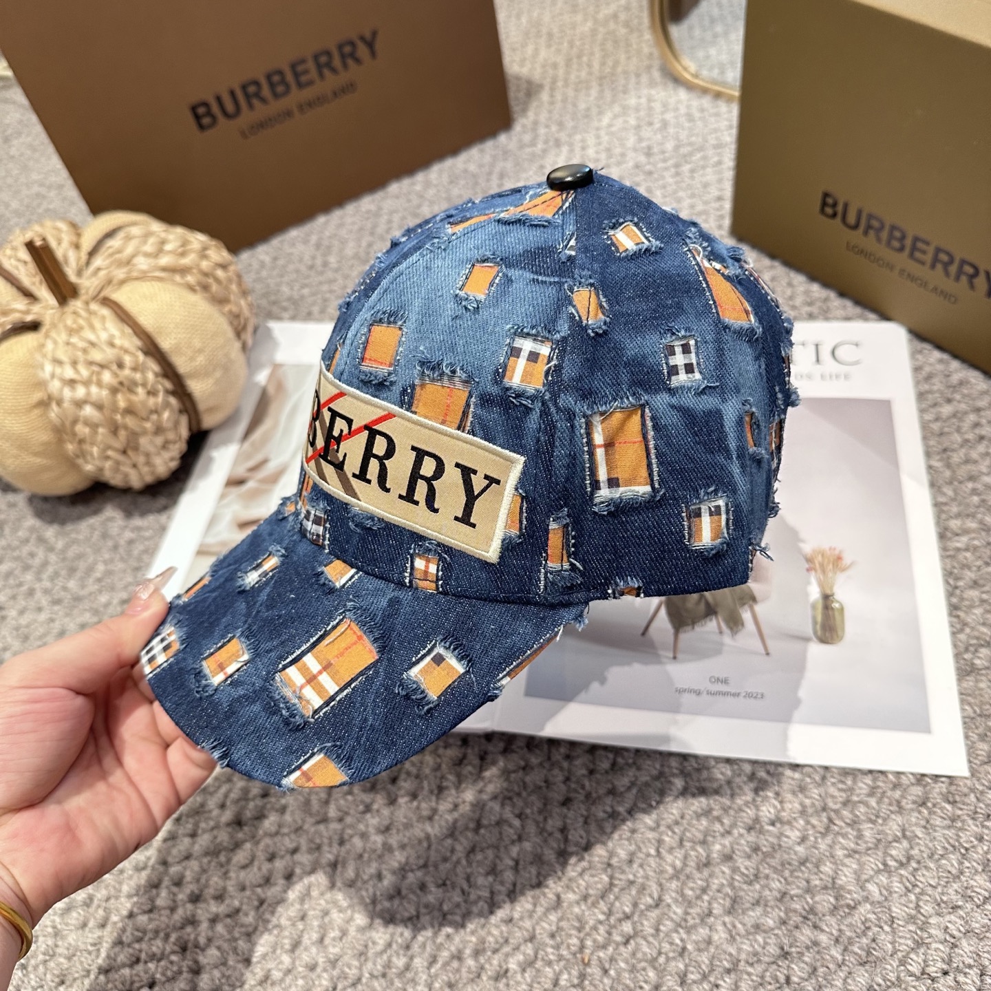  巴宝莉BURBERRY官网同步上线 韩版新款英伦风定制款11原单品质 男女通用棒球帽 美邦工艺 高版品