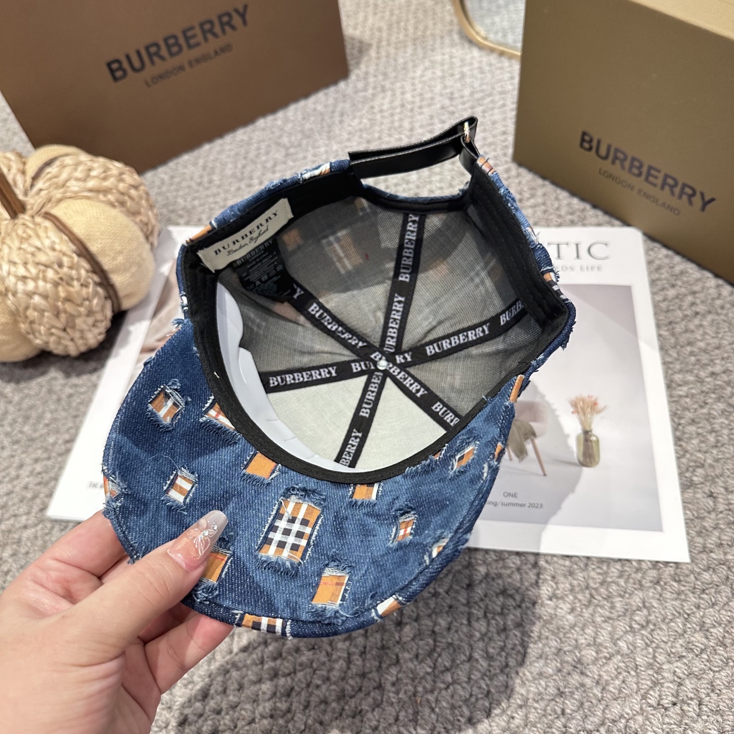  巴宝莉BURBERRY官网同步上线 韩版新款英伦风定制款11原单品质 男女通用棒球帽 美邦工艺 高版品