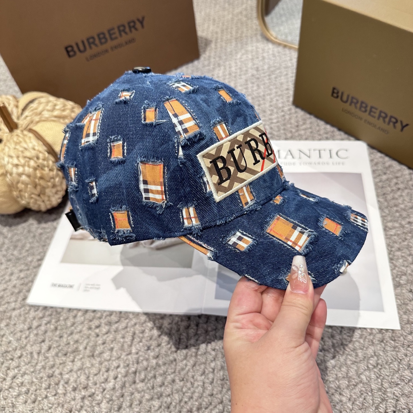  巴宝莉BURBERRY官网同步上线 韩版新款英伦风定制款11原单品质 男女通用棒球帽 美邦工艺 高版品