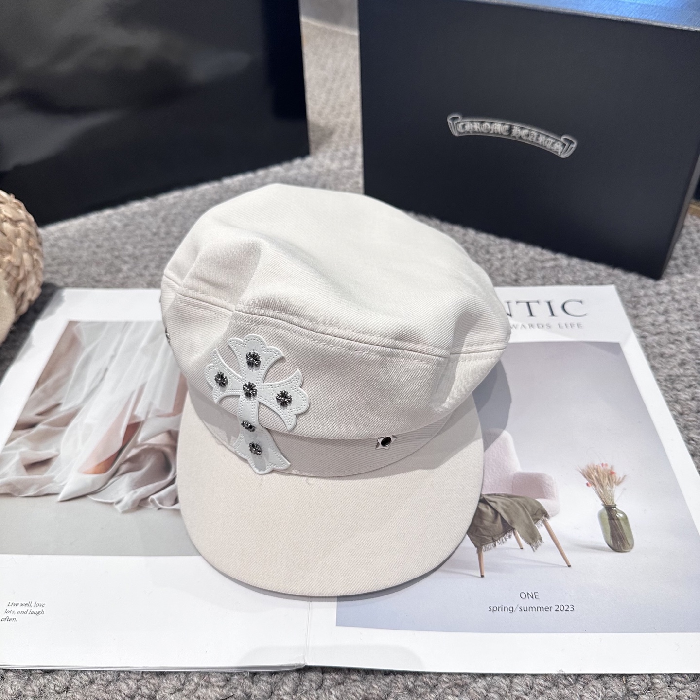  Chrome Hearts 克罗心💓新款秋冬时尚设计百搭军帽，谁带谁好看👄