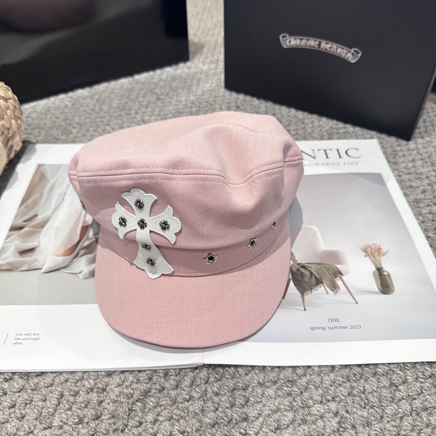  Chrome Hearts 克罗心💓新款秋冬时尚设计百搭军帽，谁带谁好看👄