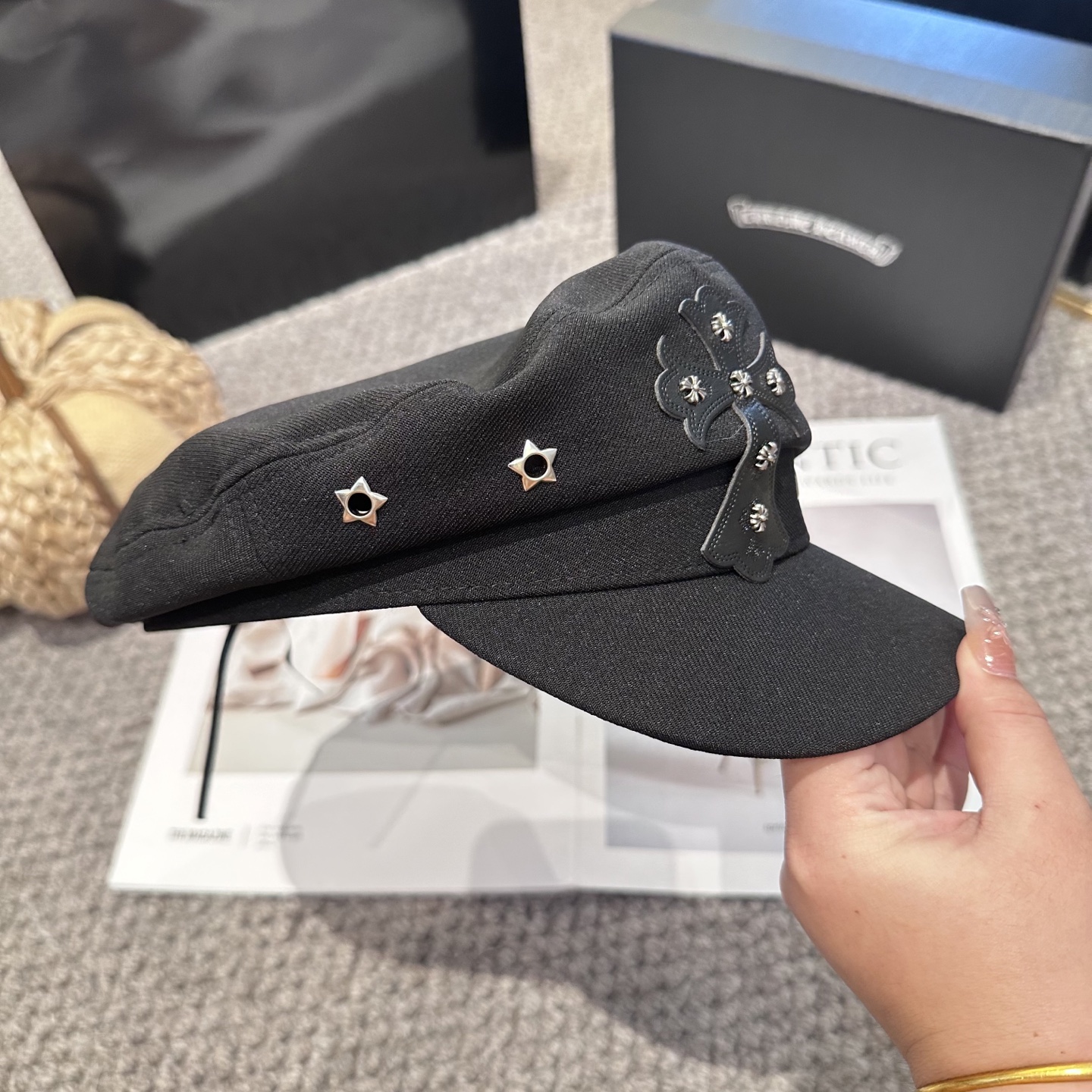  Chrome Hearts 克罗心💓新款秋冬时尚设计百搭军帽，谁带谁好看👄