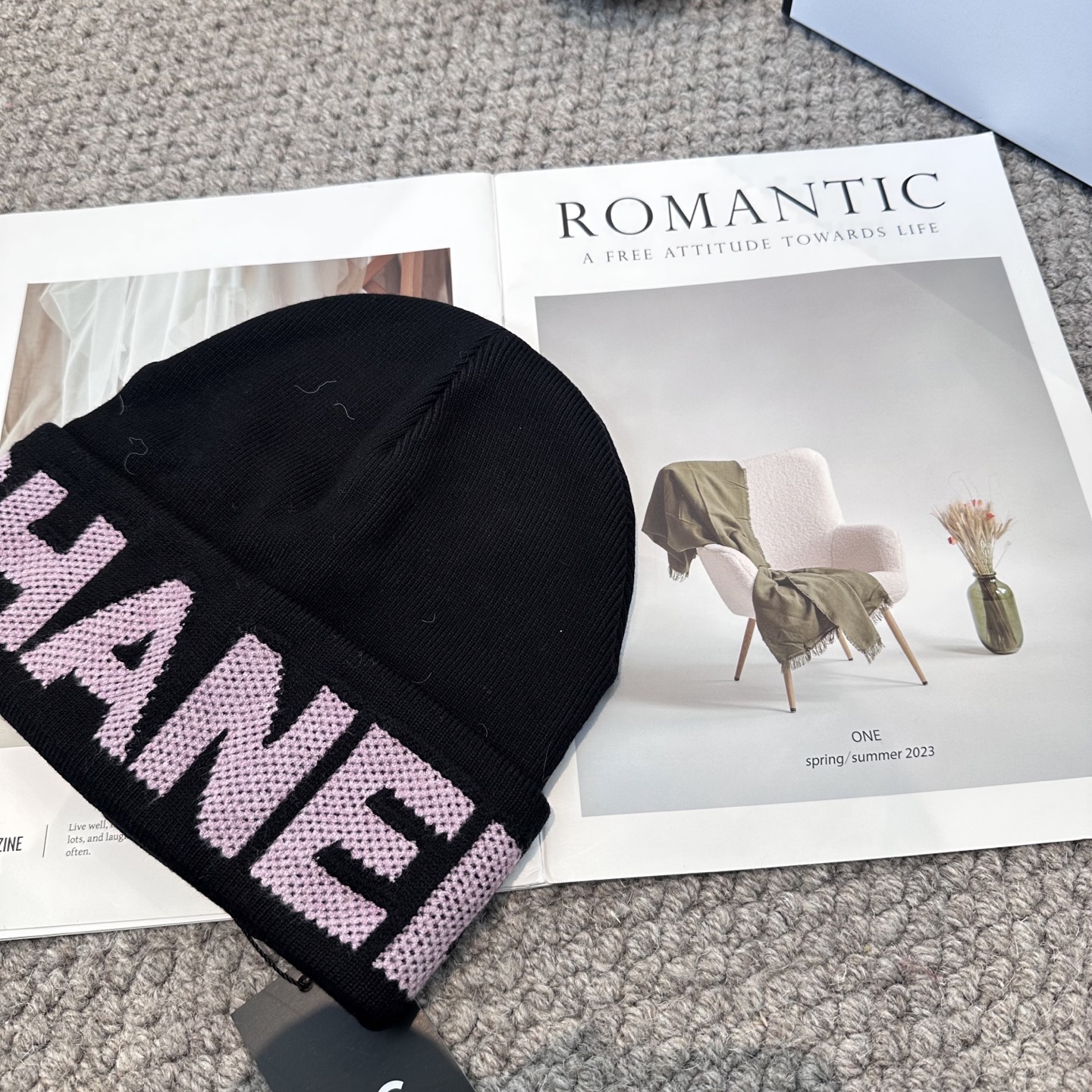  Chanel官网品质香奈儿秋冬网红时尚博主推荐款毛线帽，小红书爆款，手感超柔软舒适的针织线帽，弹性极佳