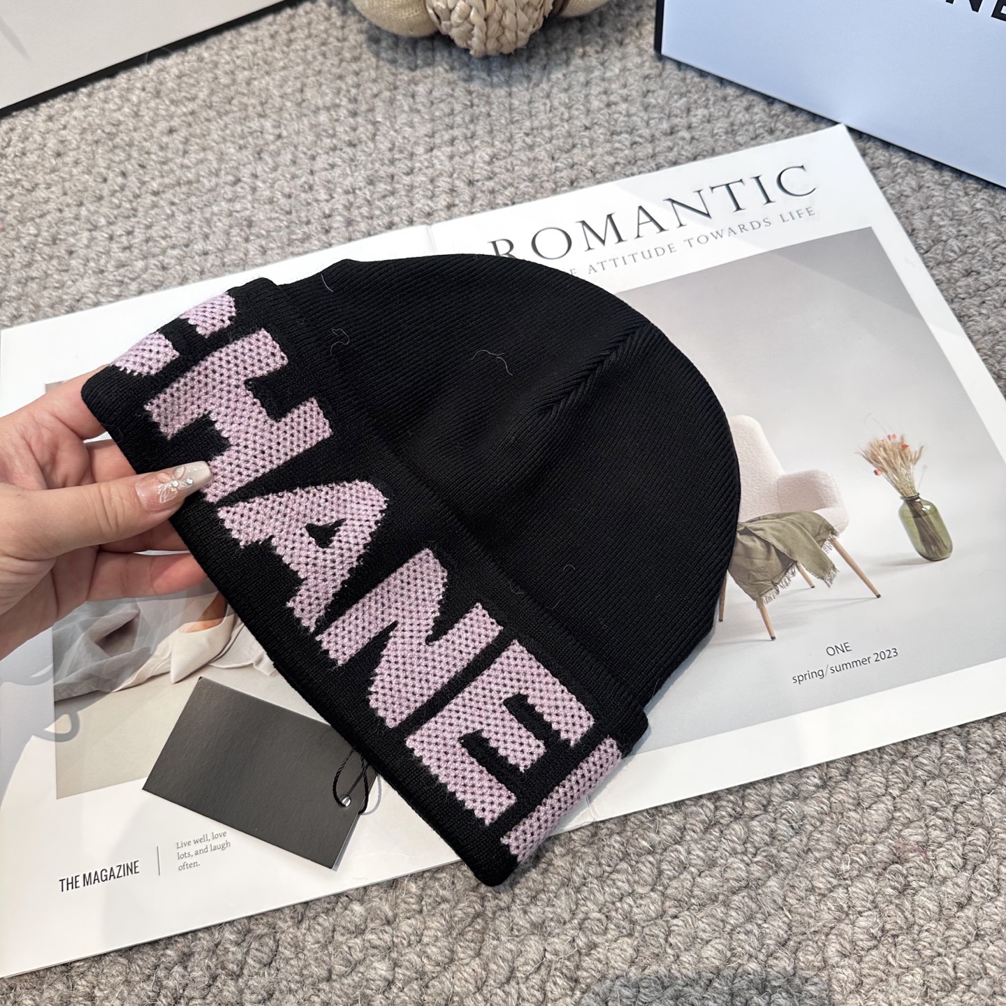  Chanel官网品质香奈儿秋冬网红时尚博主推荐款毛线帽，小红书爆款，手感超柔软舒适的针织线帽，弹性极佳