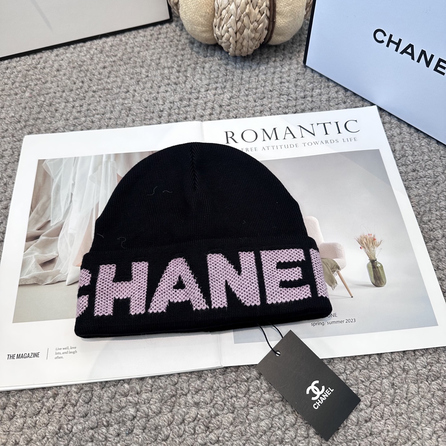  Chanel官网品质香奈儿秋冬网红时尚博主推荐款毛线帽，小红书爆款，手感超柔软舒适的针织线帽，弹性极佳