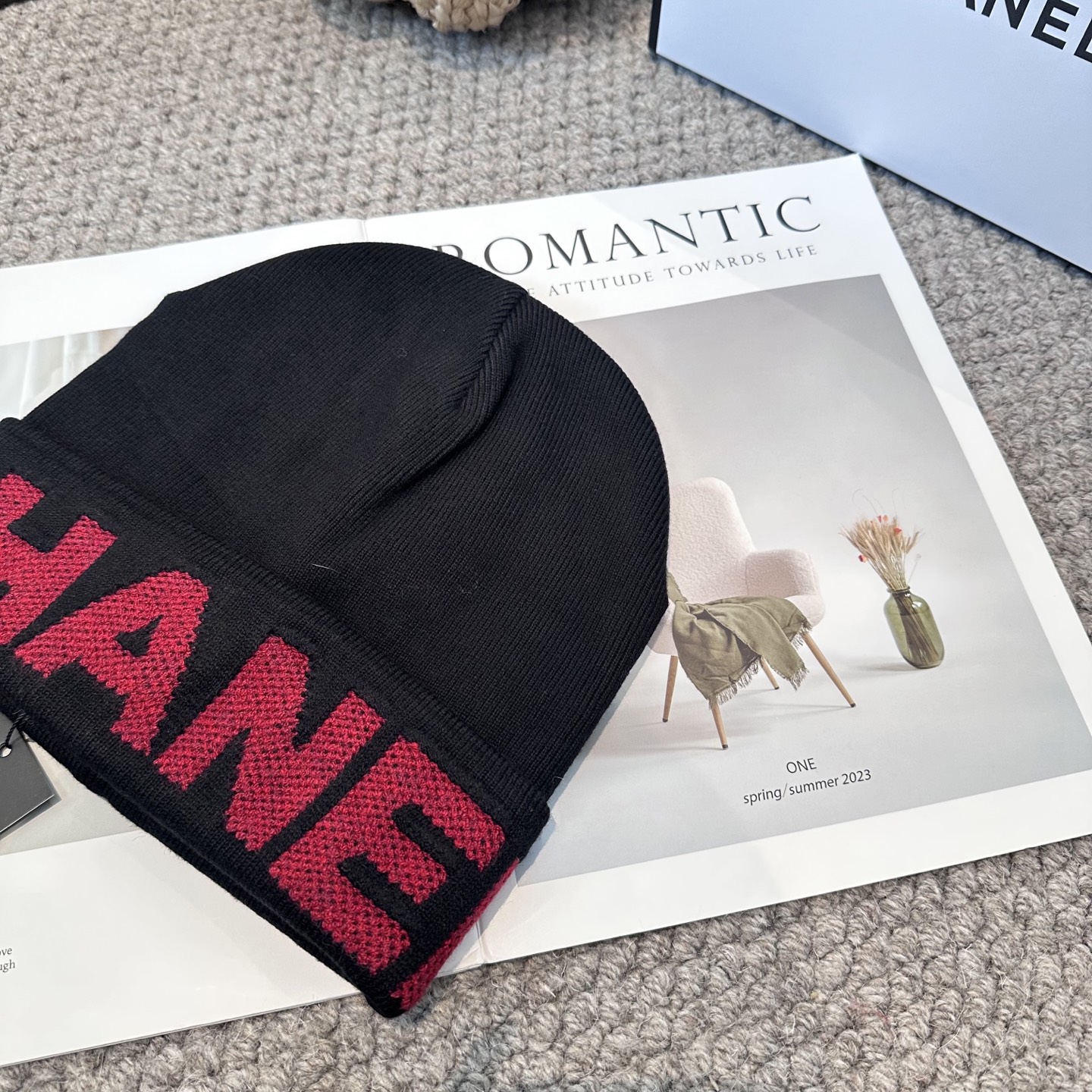  Chanel官网品质香奈儿秋冬网红时尚博主推荐款毛线帽，小红书爆款，手感超柔软舒适的针织线帽，弹性极佳