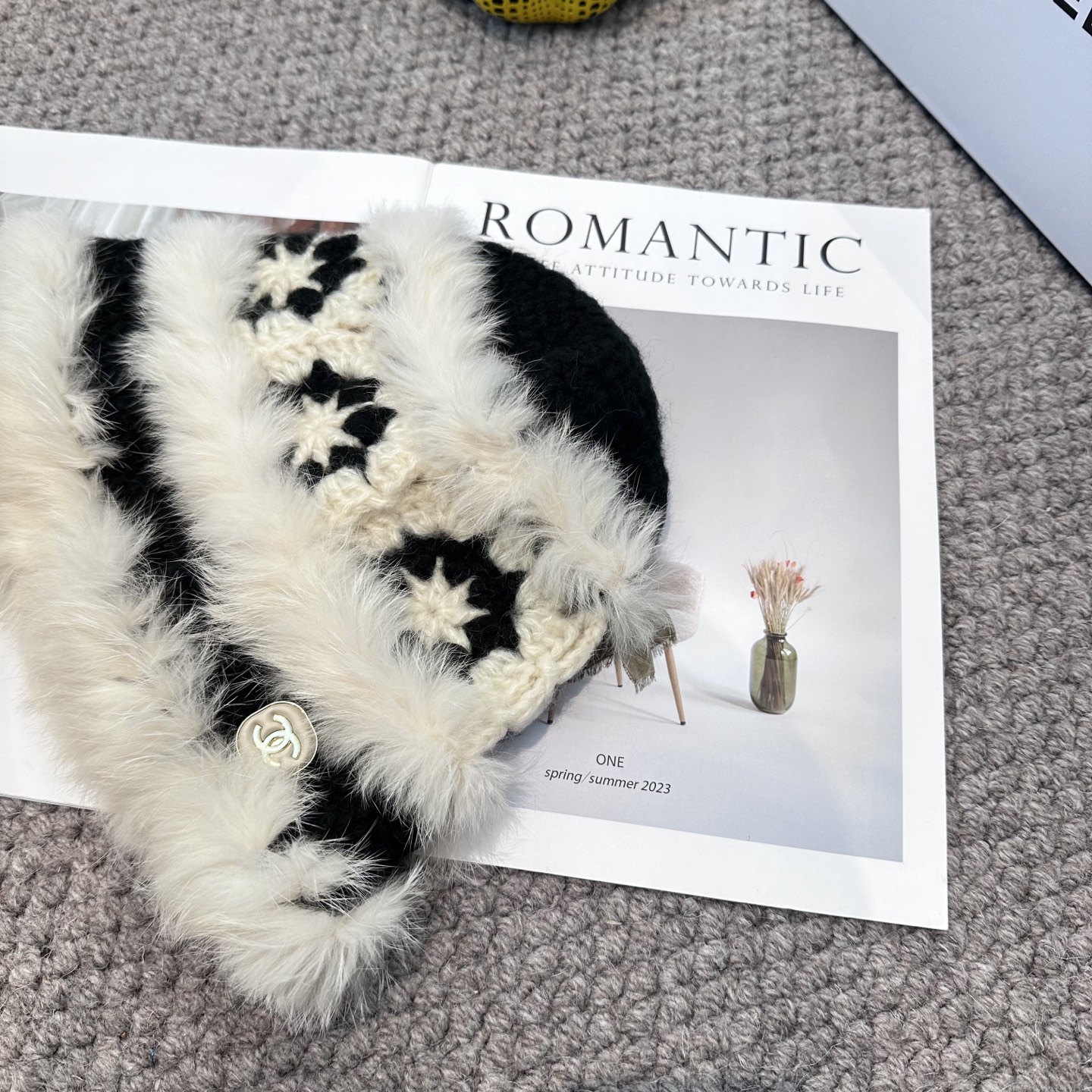  Chanel香奈儿新款 高品质香奈儿秋冬时尚潮品 手感超柔软舒适的针织线帽，弹性极佳！