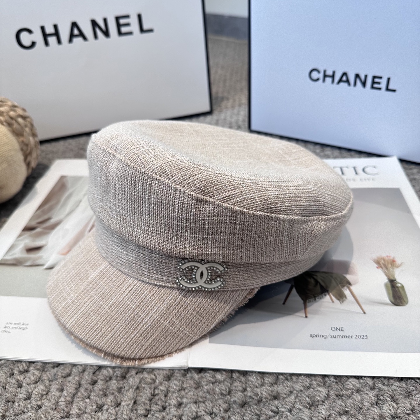 CHANEL高版本 香奈儿 新款军帽 ，简约经典logo，质感超级赞👍，精致大牌范，女神必备神器 