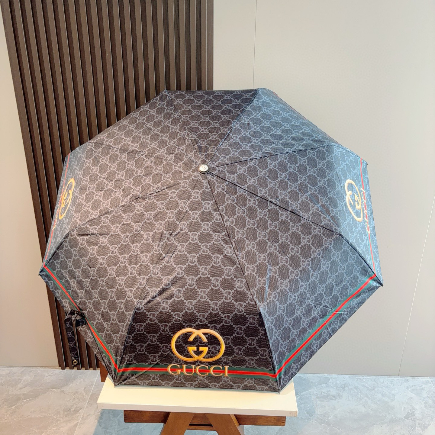 GUCCI（古奇）新款  三折自动折叠晴雨伞 选用台湾进口UV防紫外线伞布 原单代工级品质  🌹