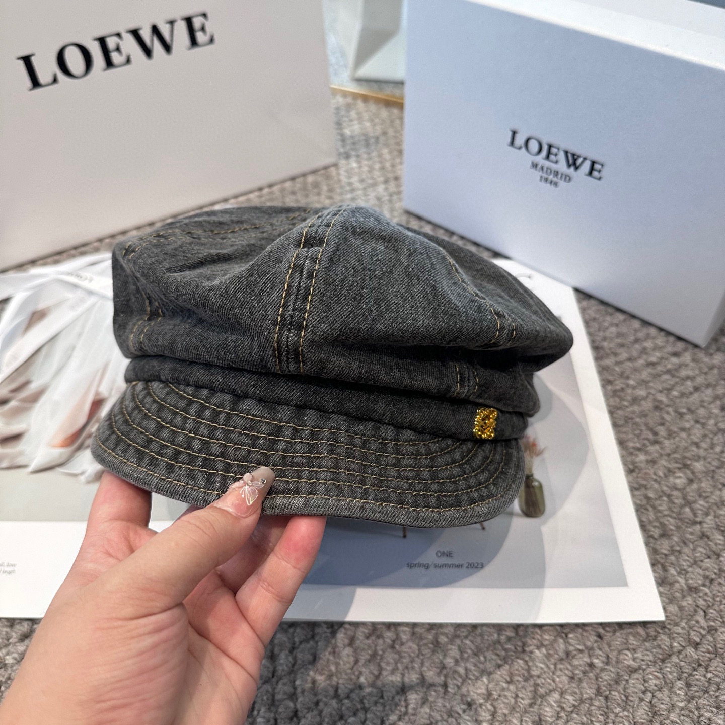  Loewe罗意威 新款复古水洗牛仔八角帽 ，高版本原单品质 简约经典logo，质感超级赞👍，精致大牌范