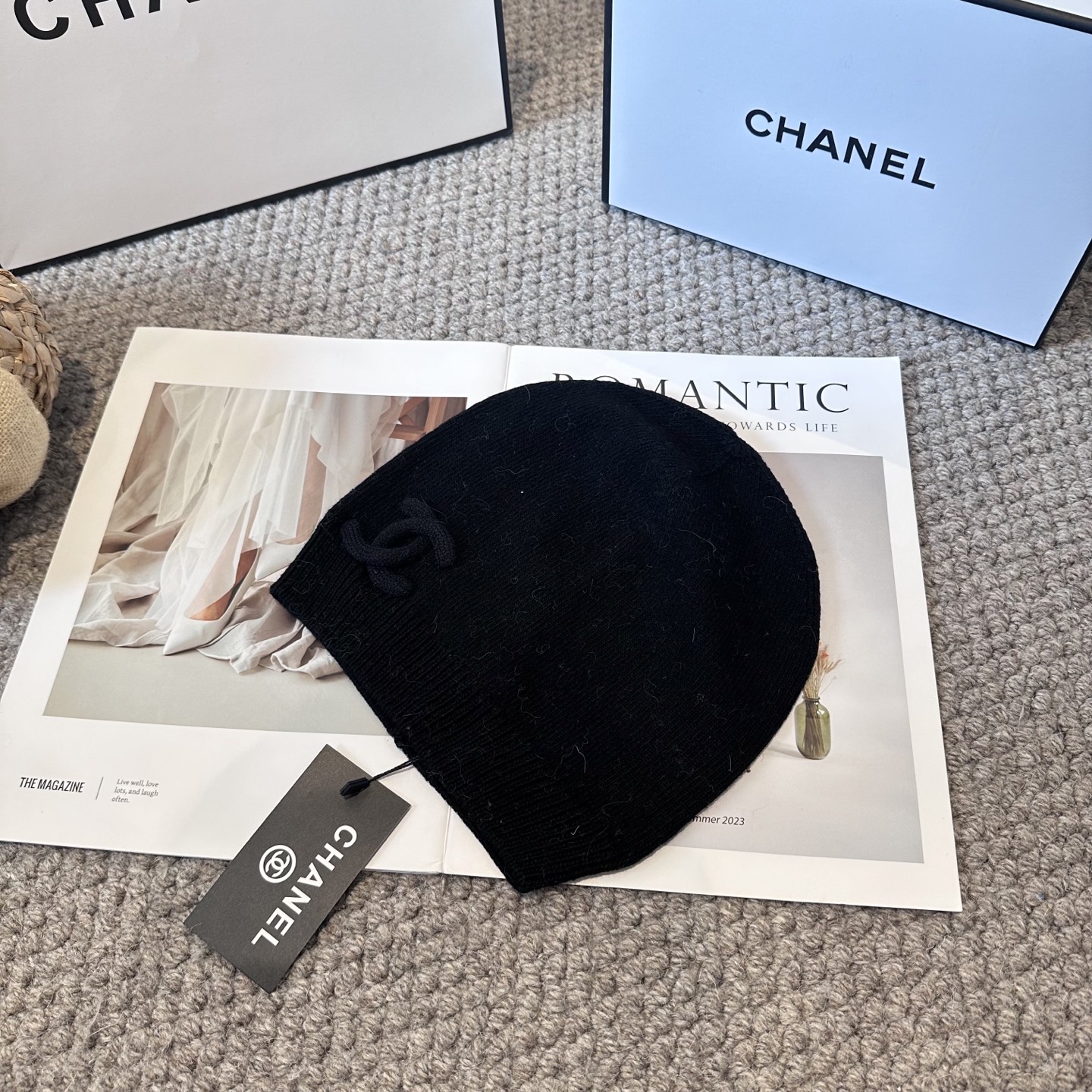 Chanel官网品质香奈儿秋冬网红时尚博主推荐款毛线帽，小红书爆款，手感超柔软舒适的针织线帽，弹性极佳！