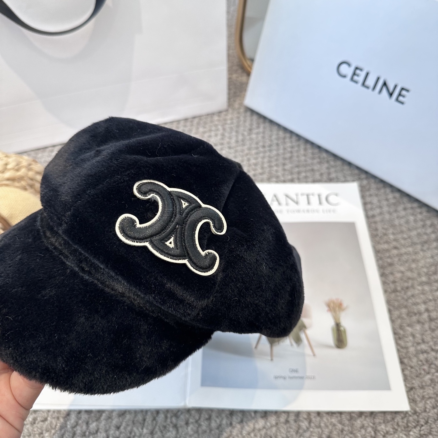 CELINE赛琳韩版八角帽女秋冬加厚保暖毛绒帽子时尚休闲仿兔毛绒潮流时尚