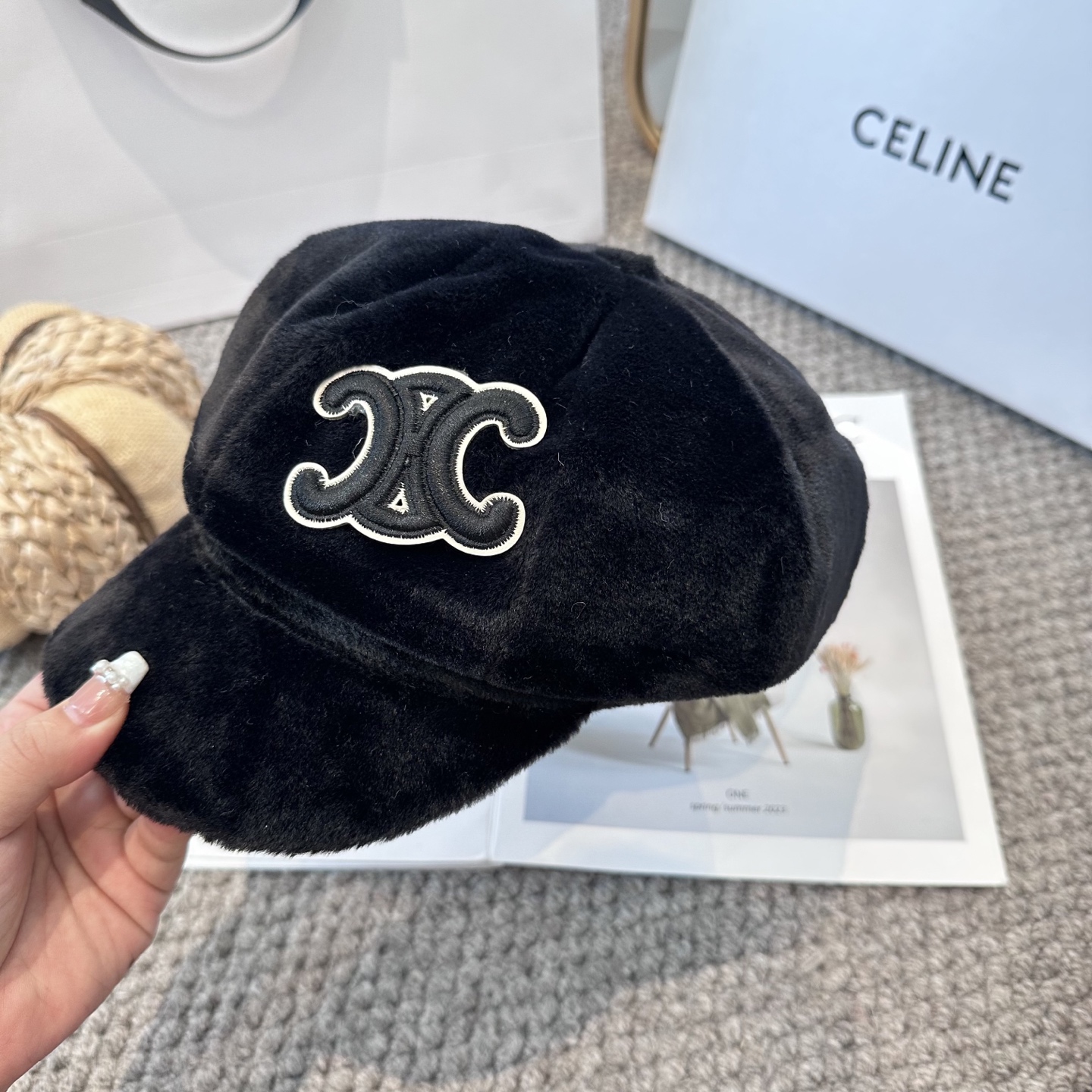 CELINE赛琳韩版八角帽女秋冬加厚保暖毛绒帽子时尚休闲仿兔毛绒潮流时尚