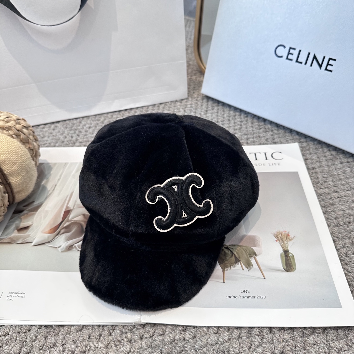 CELINE赛琳韩版八角帽女秋冬加厚保暖毛绒帽子时尚休闲仿兔毛绒潮流时尚