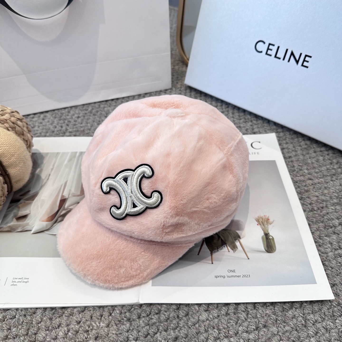 CELINE赛琳韩版八角帽女秋冬加厚保暖毛绒帽子时尚休闲仿兔毛绒潮流时尚