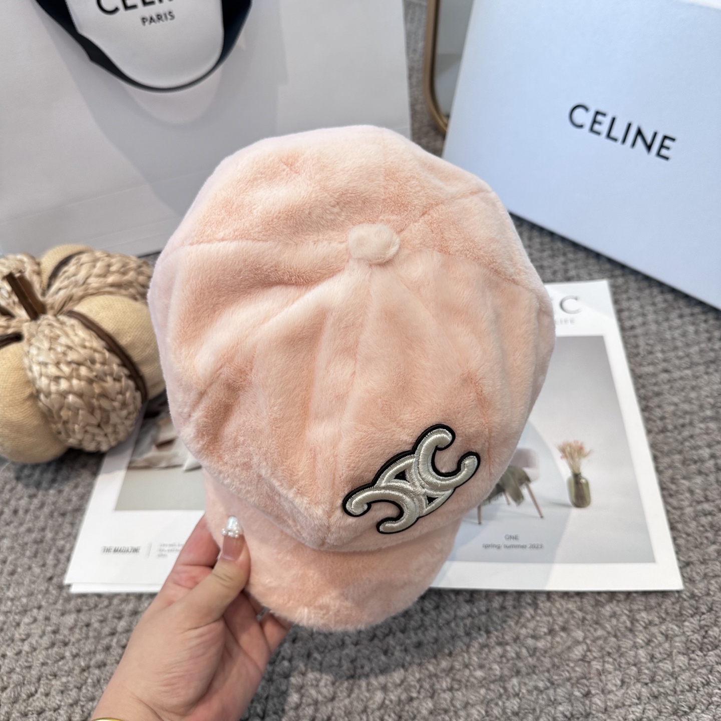 CELINE赛琳韩版八角帽女秋冬加厚保暖毛绒帽子时尚休闲仿兔毛绒潮流时尚