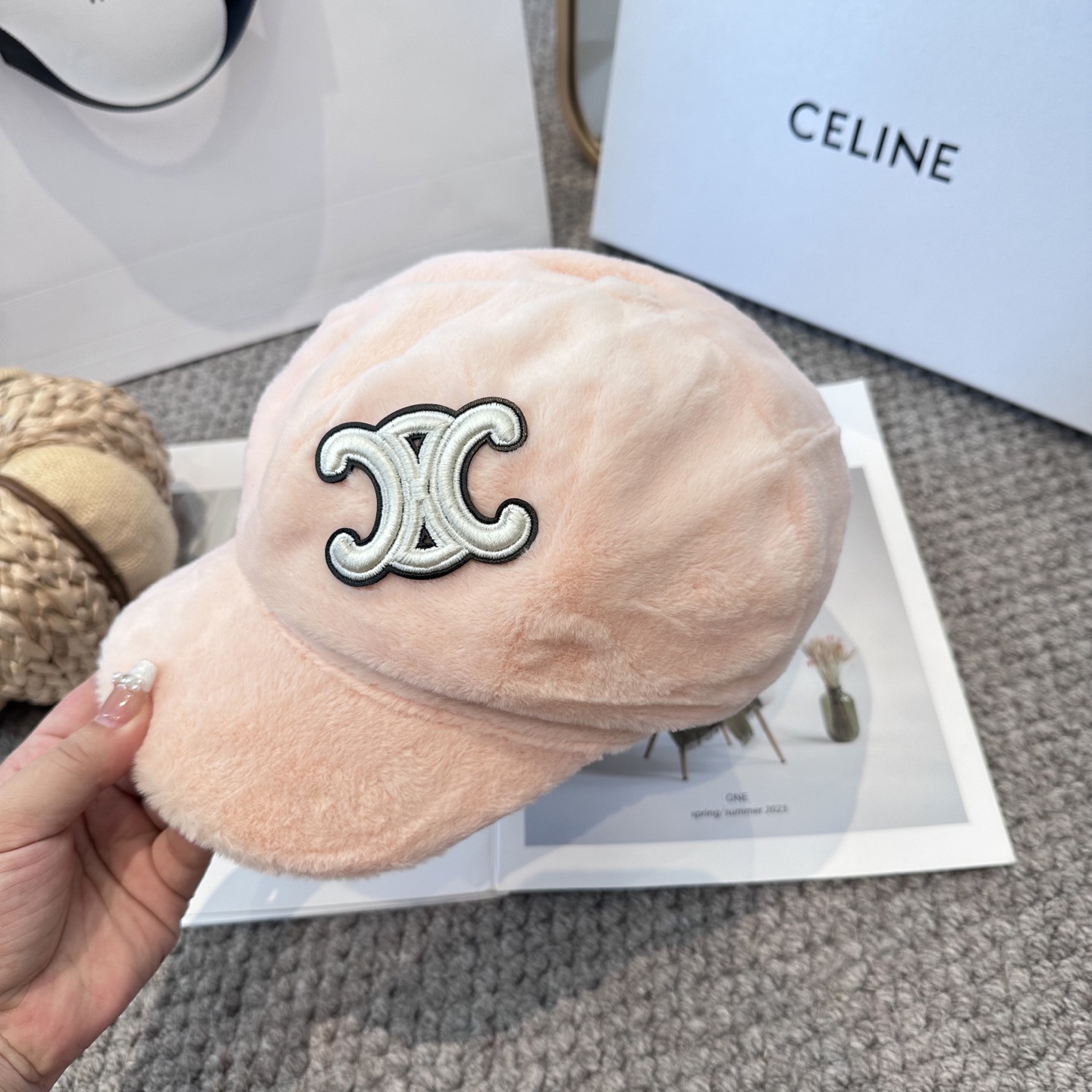 CELINE赛琳韩版八角帽女秋冬加厚保暖毛绒帽子时尚休闲仿兔毛绒潮流时尚