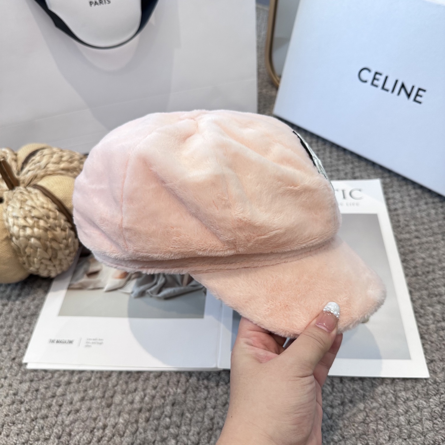 CELINE赛琳韩版八角帽女秋冬加厚保暖毛绒帽子时尚休闲仿兔毛绒潮流时尚