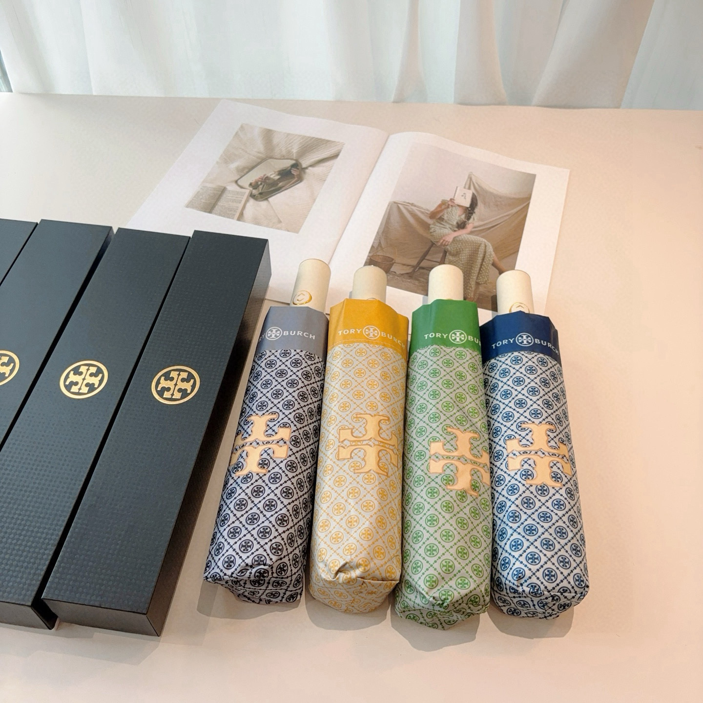  Tory Burch（托里伯奇）三折全自动开收黑胶遮阳防晒 UV晴雨伞 缩骨遮雨伞玫瑰玫瑰独家首发！给