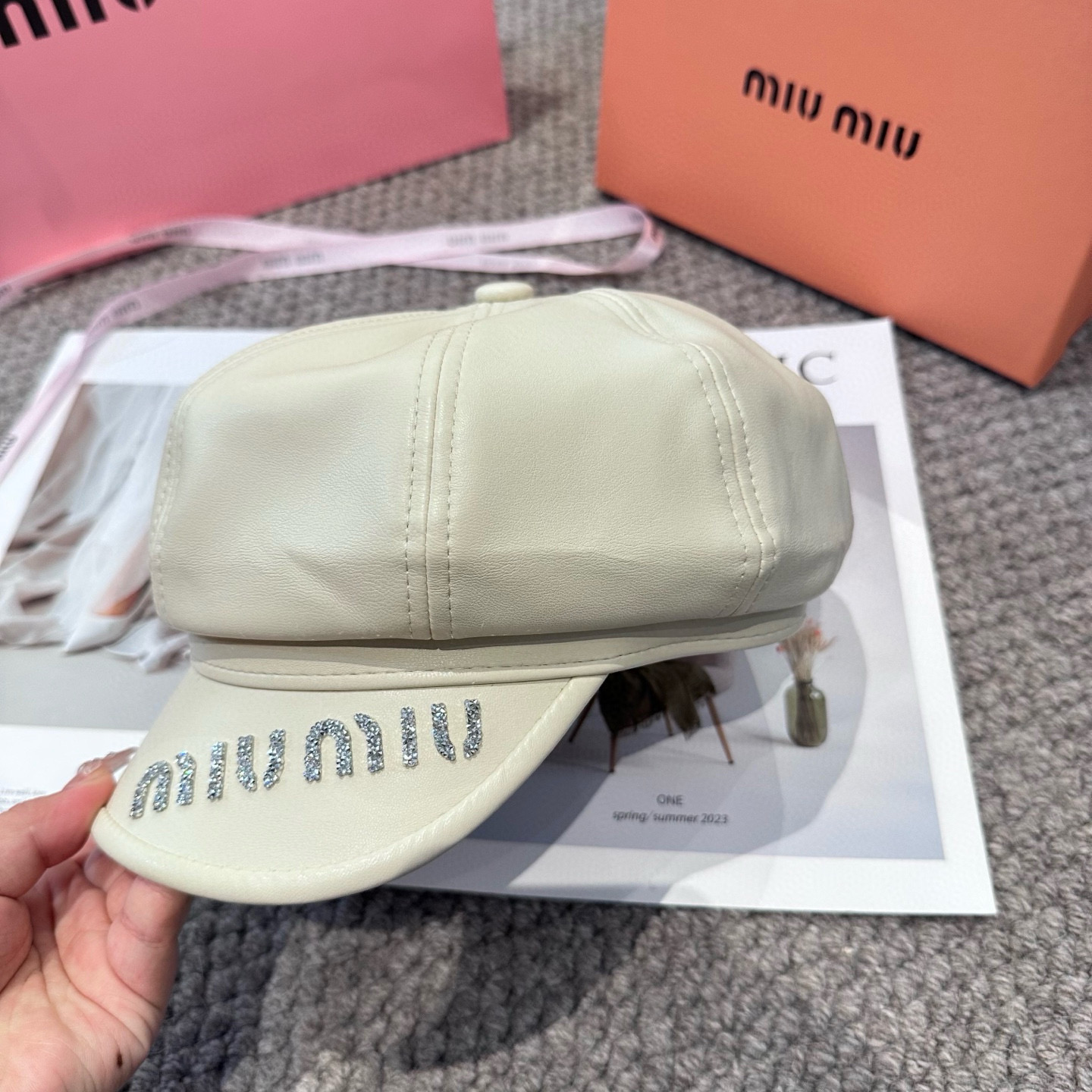  miumiu缪缪 新款贝雷帽女秋冬百搭辣妹个性显脸小 不挑人的帽型 