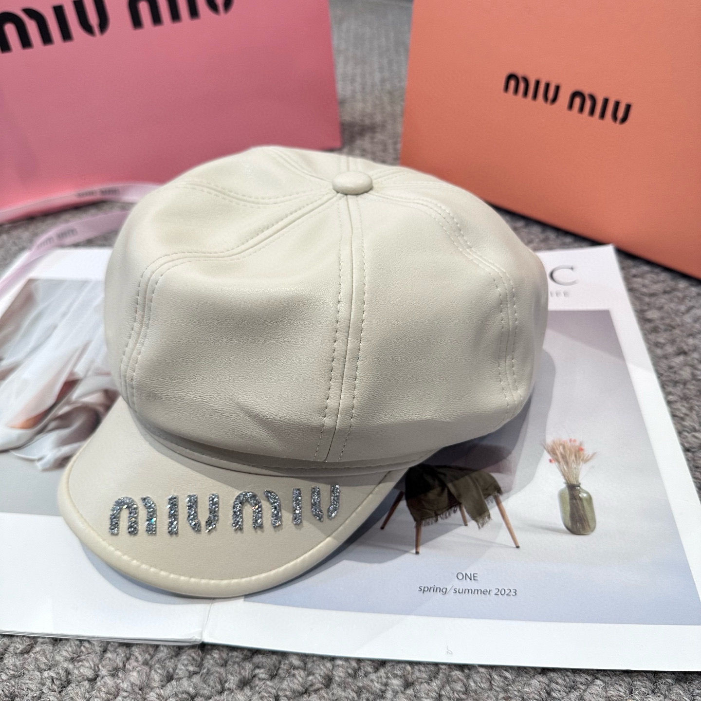  miumiu缪缪 新款贝雷帽女秋冬百搭辣妹个性显脸小 不挑人的帽型 