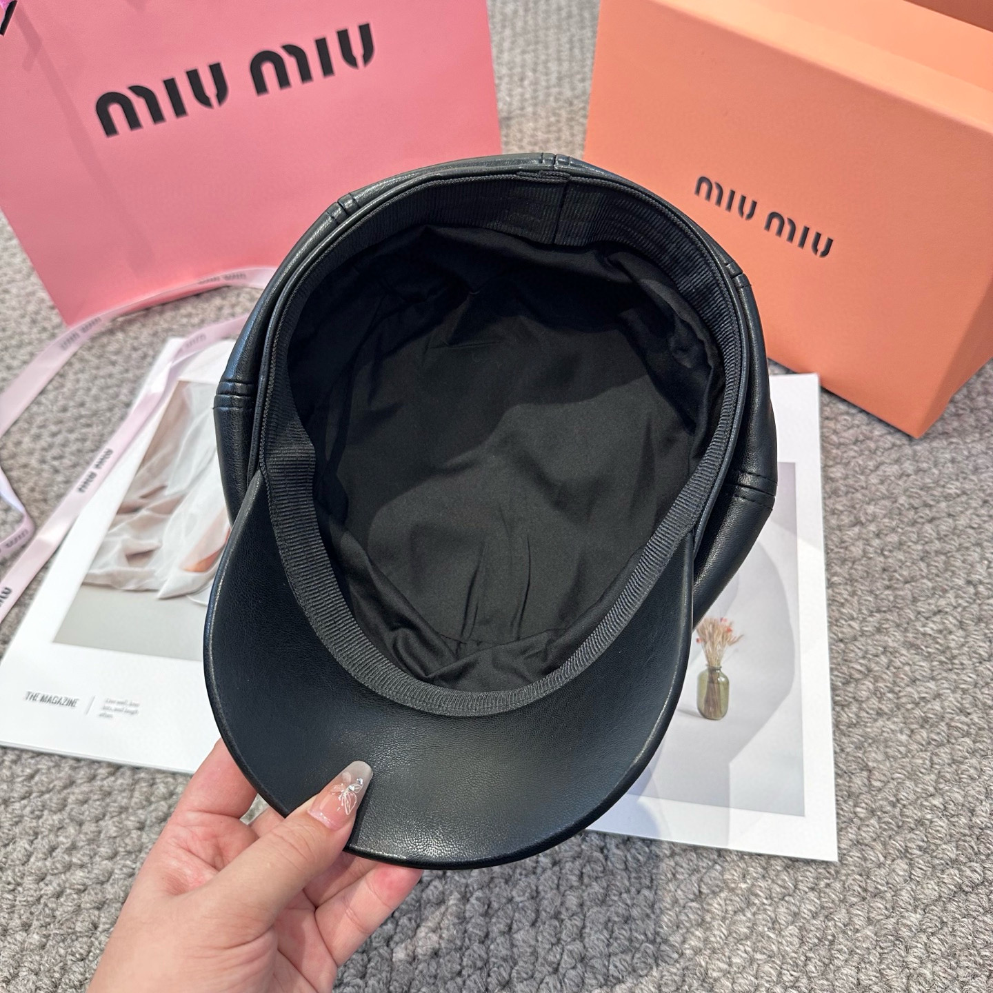  miumiu缪缪 新款贝雷帽女秋冬百搭辣妹个性显脸小 不挑人的帽型 