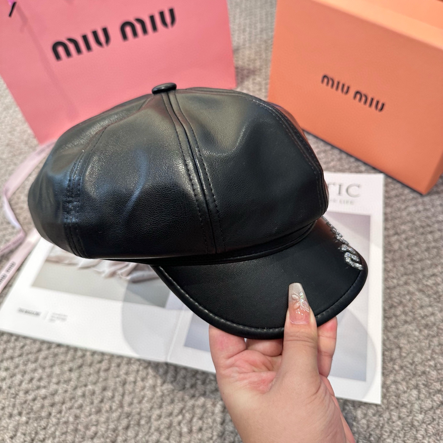  miumiu缪缪 新款贝雷帽女秋冬百搭辣妹个性显脸小 不挑人的帽型 