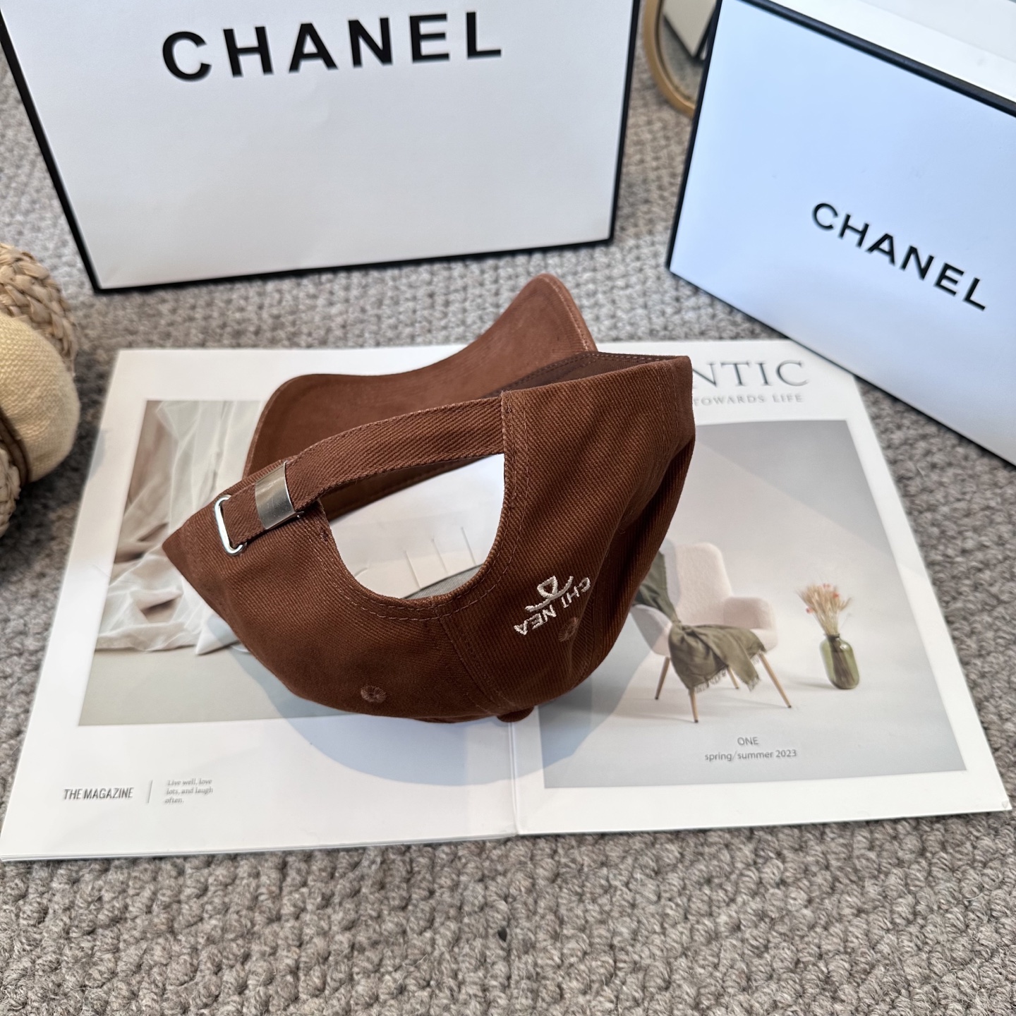   CHANEL香奈儿 新款简约刺绣logo棒球帽，新款出货，大牌款超好搭配，赶紧入手！