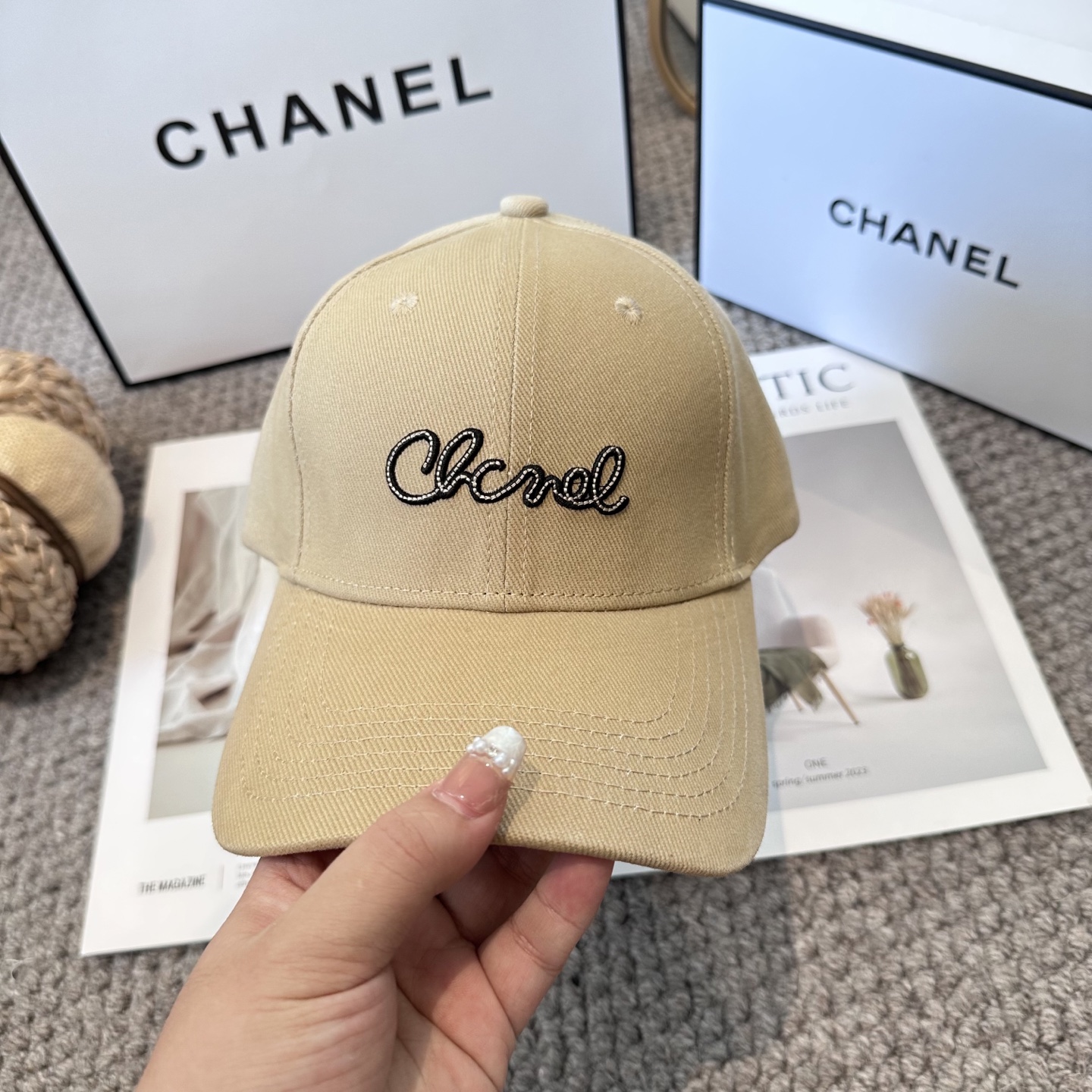   CHANEL香奈儿 新款简约刺绣logo棒球帽，新款出货，大牌款超好搭配，赶紧入手！